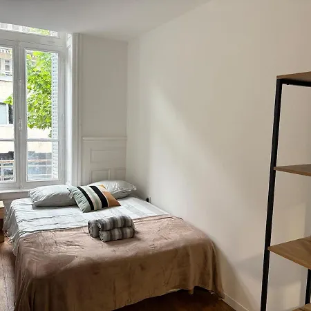 Downtown 2-bedroom Annonay